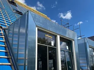 Zeegers Dakwerk - Zinkwerk - Dakkapel bekleed met zink, duurzaam en elegant