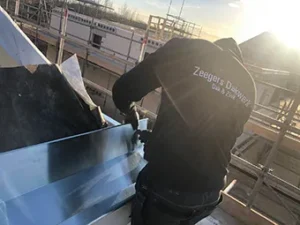Zeegers Dakwerk - Zinkwerk - zinken dakgoot - zinken hemelwaterafvoer